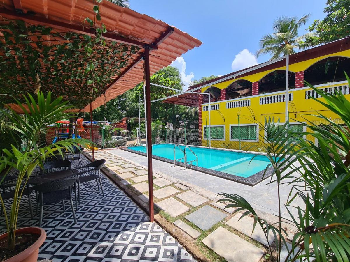 Palm Springs Beach Resort - Gorai Βομβάη Εξωτερικό φωτογραφία