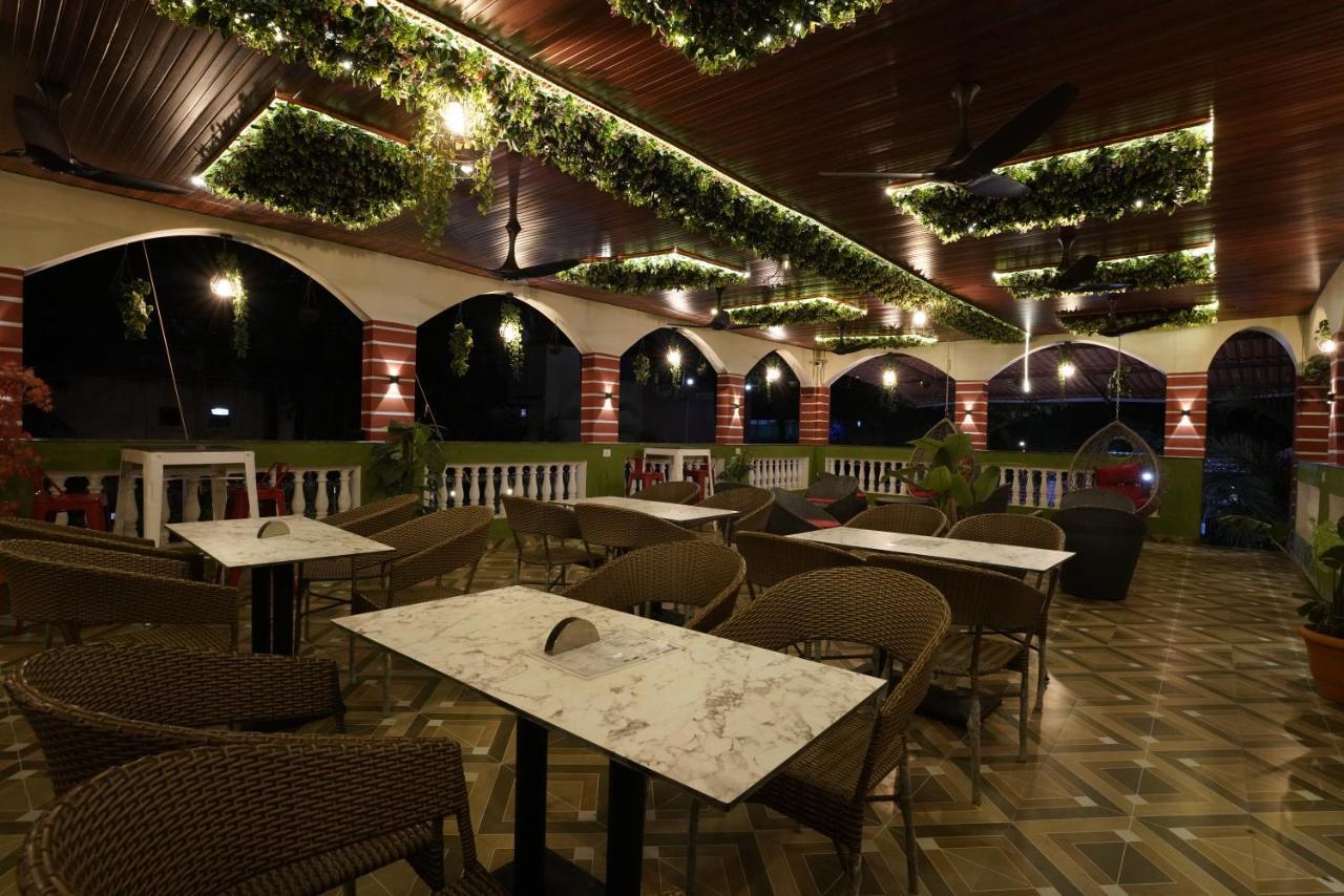 Palm Springs Beach Resort - Gorai Βομβάη Εξωτερικό φωτογραφία